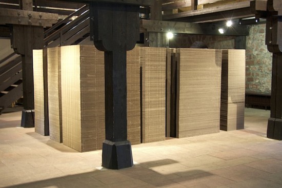 D�rte_Behn_1703-N_Objekt1_2013_Wellpappe_165x210x365cm