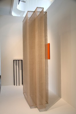 D�rte_Behn_Raum_II_2011_Leinen_270x170x60cm